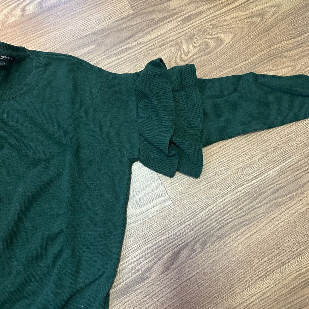 Banana Republic Wool Blend Sweater w/ Ruffle Sleeves - Emerald Green